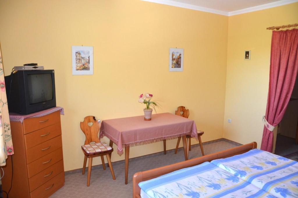 Landgasthof zur Quelle Seeshaupt Zimmer foto