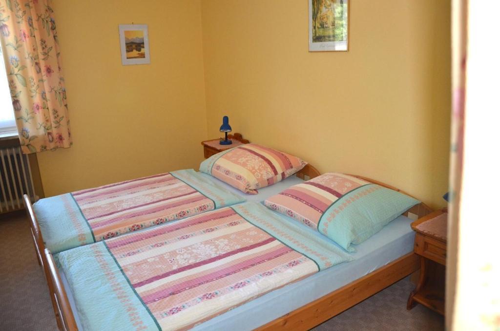 Landgasthof zur Quelle Seeshaupt Zimmer foto