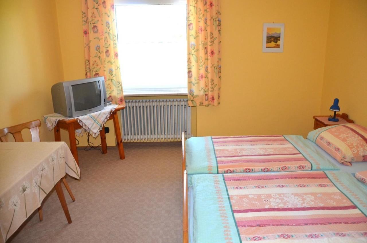 Landgasthof zur Quelle Seeshaupt Zimmer foto